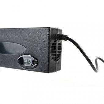 Блок питания для ноутбуков ROBITON NB7000 BL1